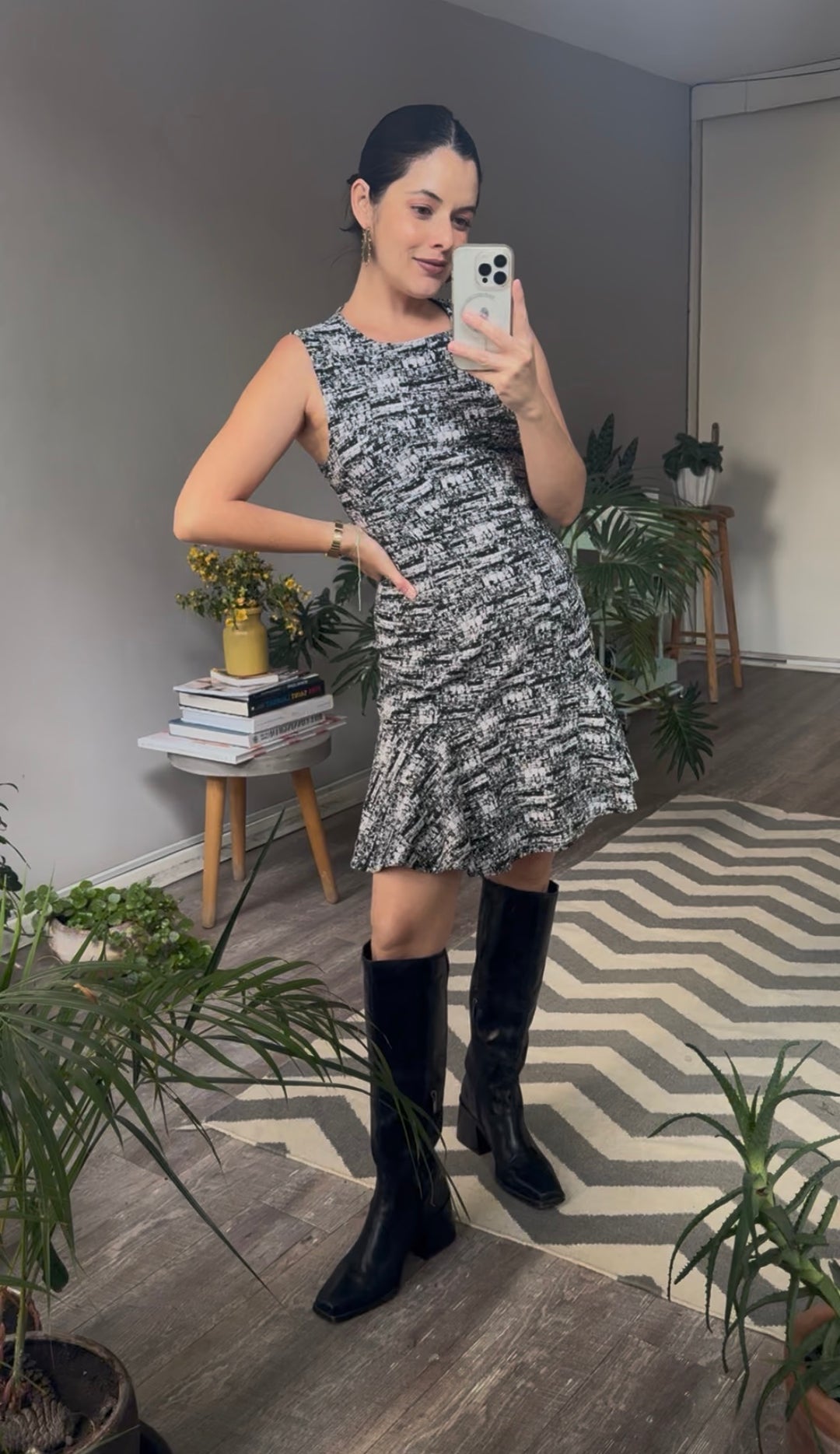 Vestido poliester y poliamida. B/N DIANE von FURSTENBERG (retail: 10,500 pesos)