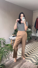 Abrir y reproducir video en la galería Pantalón Poliéster/Viscosa Camel TALBOTS
