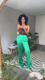 Abrir y reproducir video en la galería Pantalón Viscosa/Cupro Verde CAROLINA HERRERA
