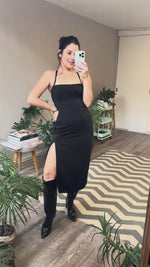 Abrir y reproducir video en la galería Vestido Poliéster Negro ABERCROMBIE
