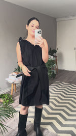 Abrir y reproducir video en la galería Vestido seda negro ISABEL MARANT (Retail $32,000)
