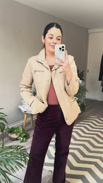 Abrir y reproducir video en la galería Chamarra Poliester Beige KENNETH COLE *Desperfecto
