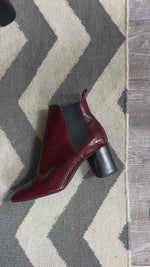Abrir y reproducir video en la galería Botines Piel Rojos MINELLI

