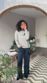 Abrir y reproducir video en la galería Sueter Lana Gris claro CYNTHIA ROWLEY *Desperfecto
